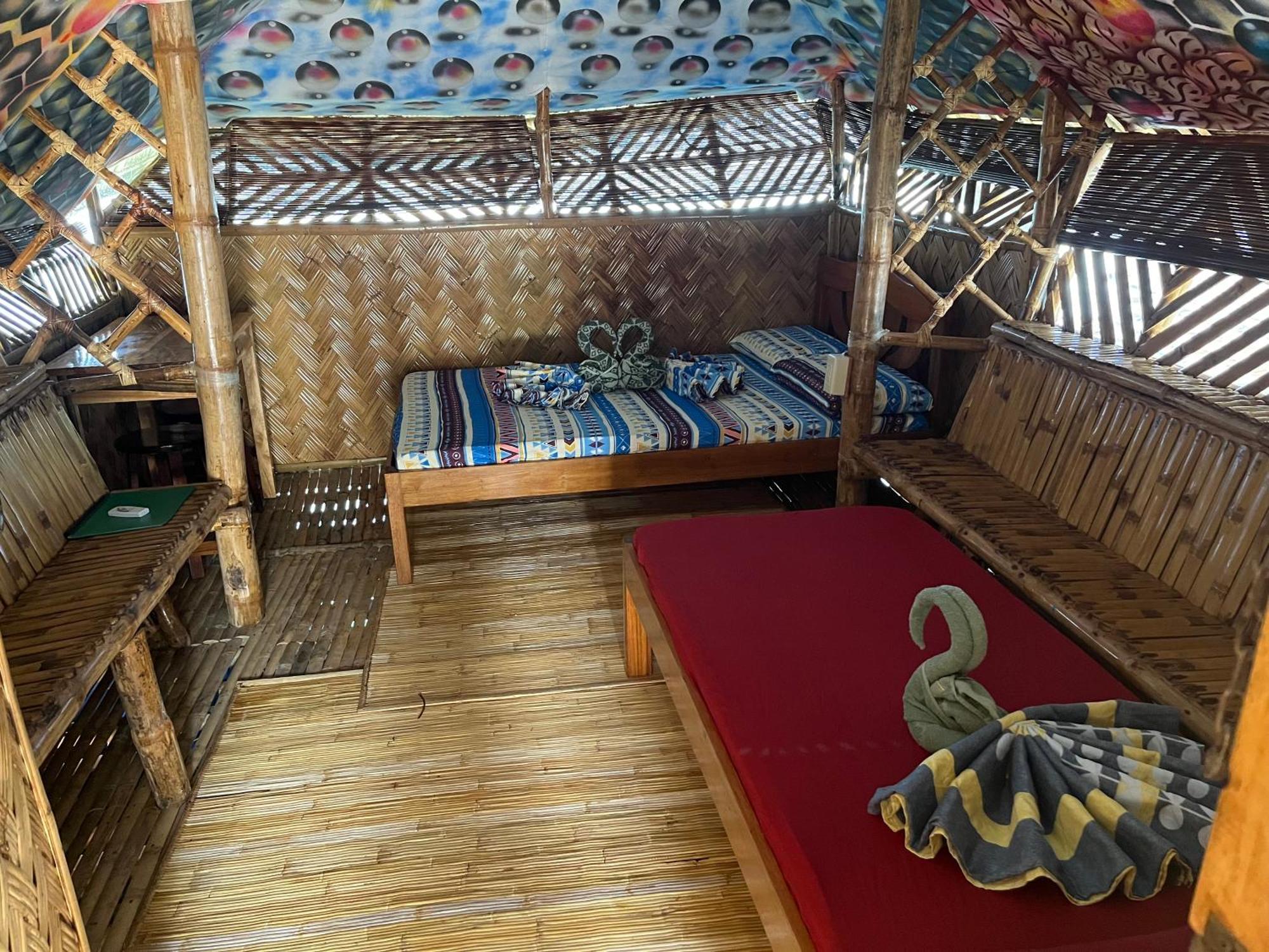 Bamboo Nest Beachfront Puerto Princesa Exterior foto
