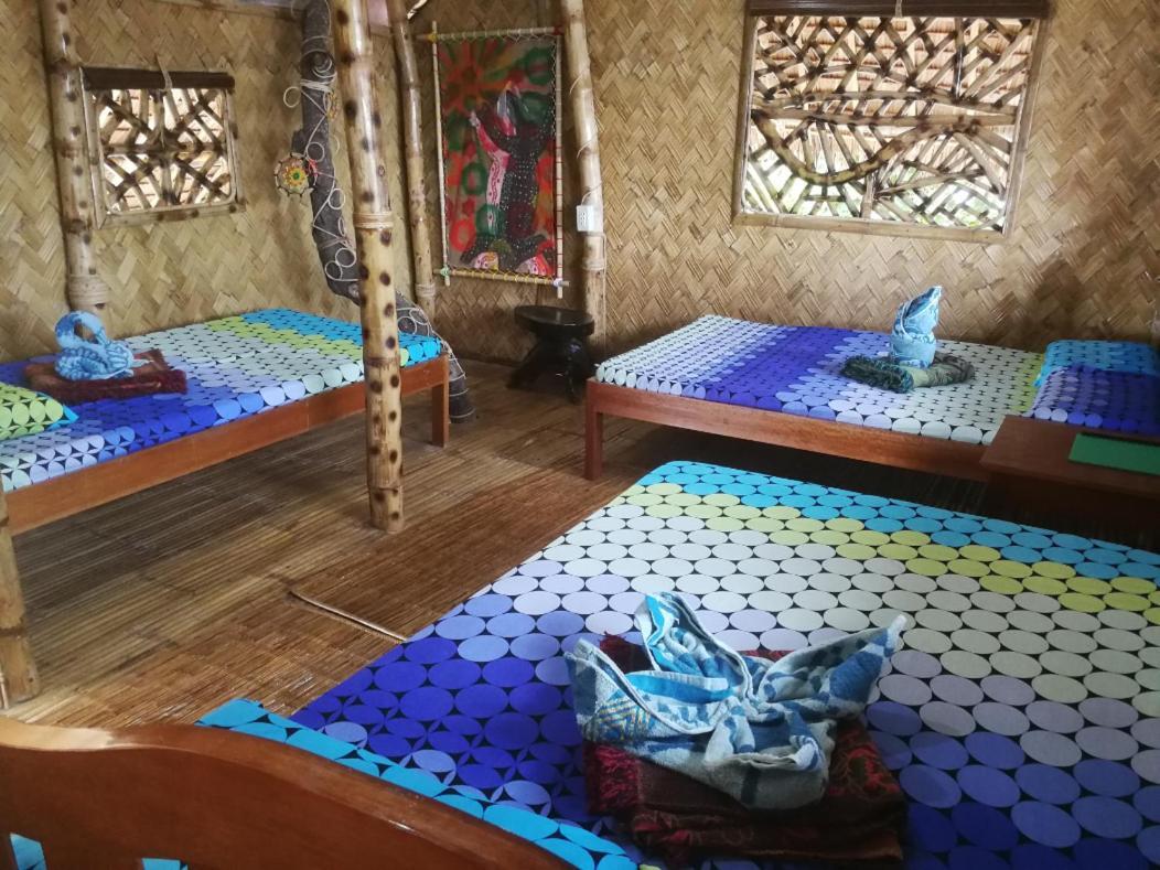Bamboo Nest Beachfront Puerto Princesa Exterior foto